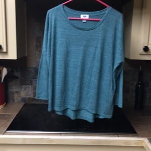 Old navy green tee shirt “add on sleeve”